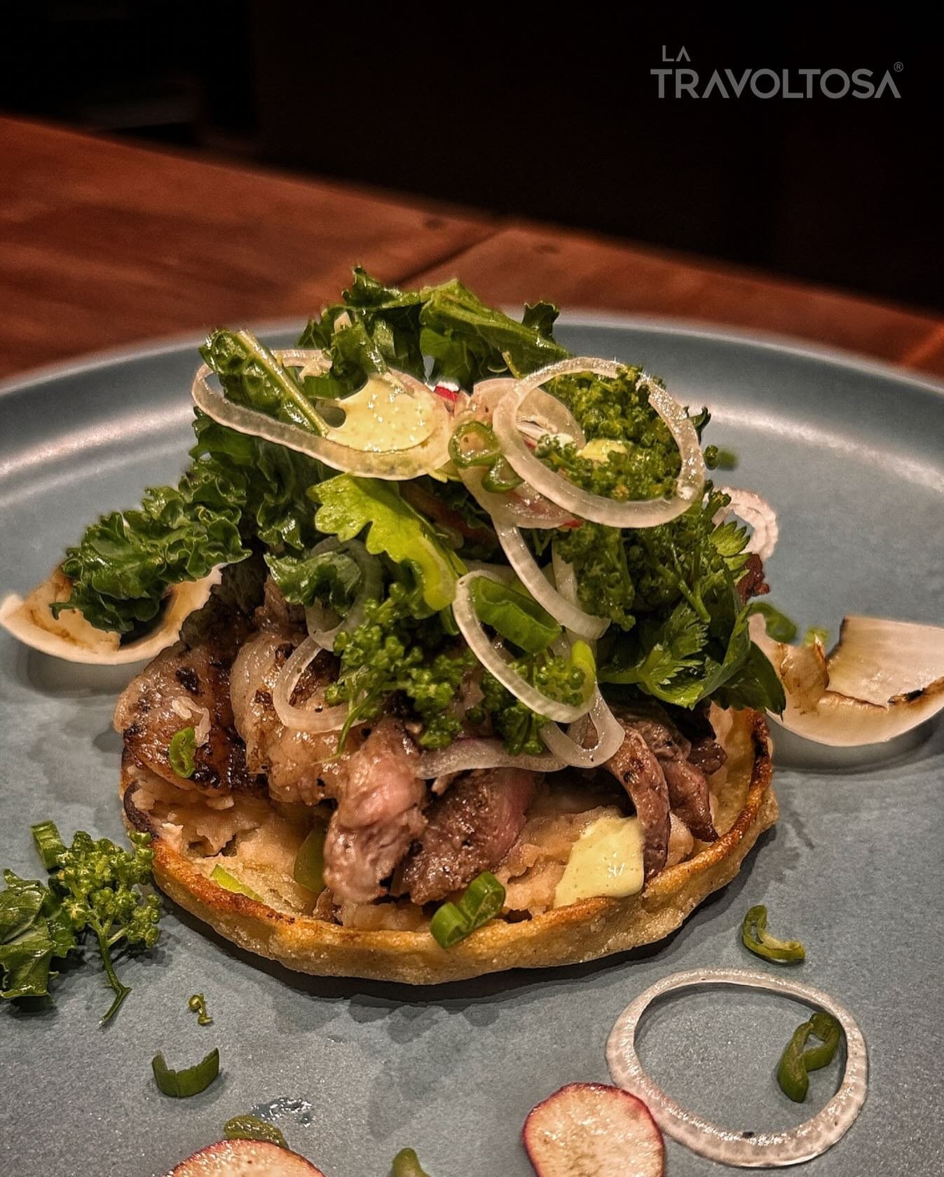 Sope con carne y vegetales
