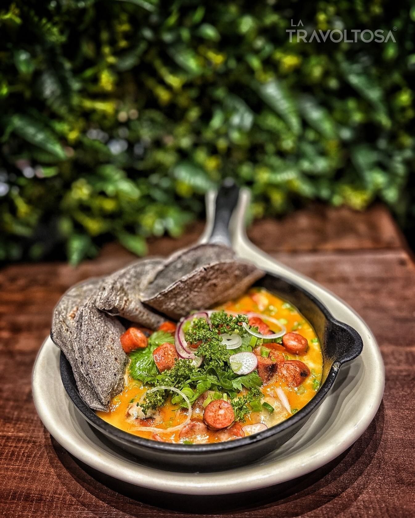 Cazuela con pescado y verduras